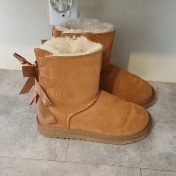 UGG boots size 5 women - Picture 2 of 5